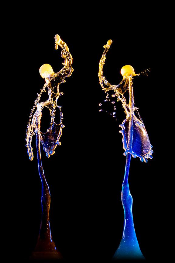 RENCONTRES — Dancing Couple, sculpture liquide Fluigraphy